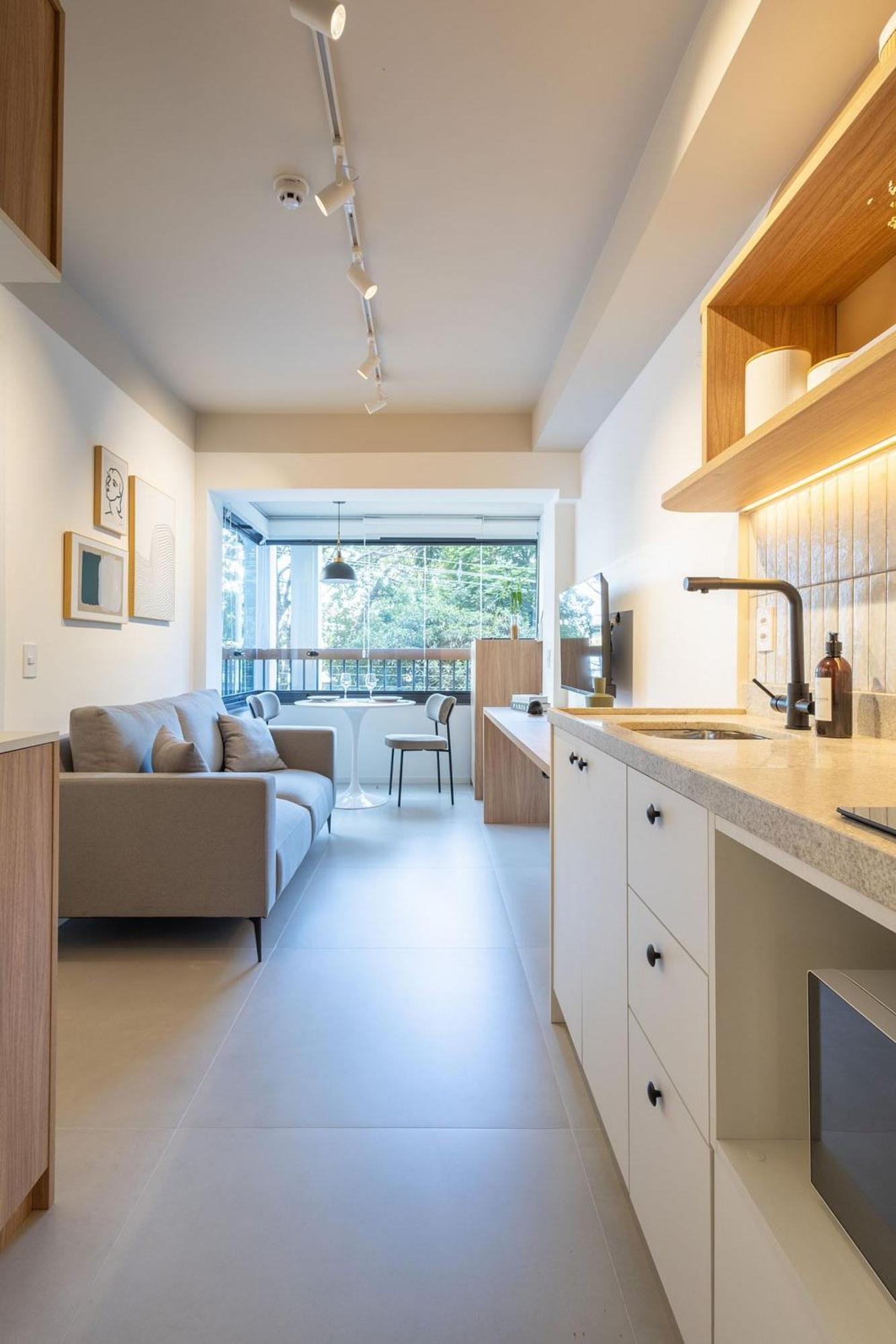 Uwin Brooklin Apartment